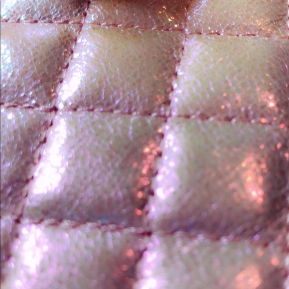 Sparkly Pink Cosmetics Bag plus Free Gift - Picture 2 of 4